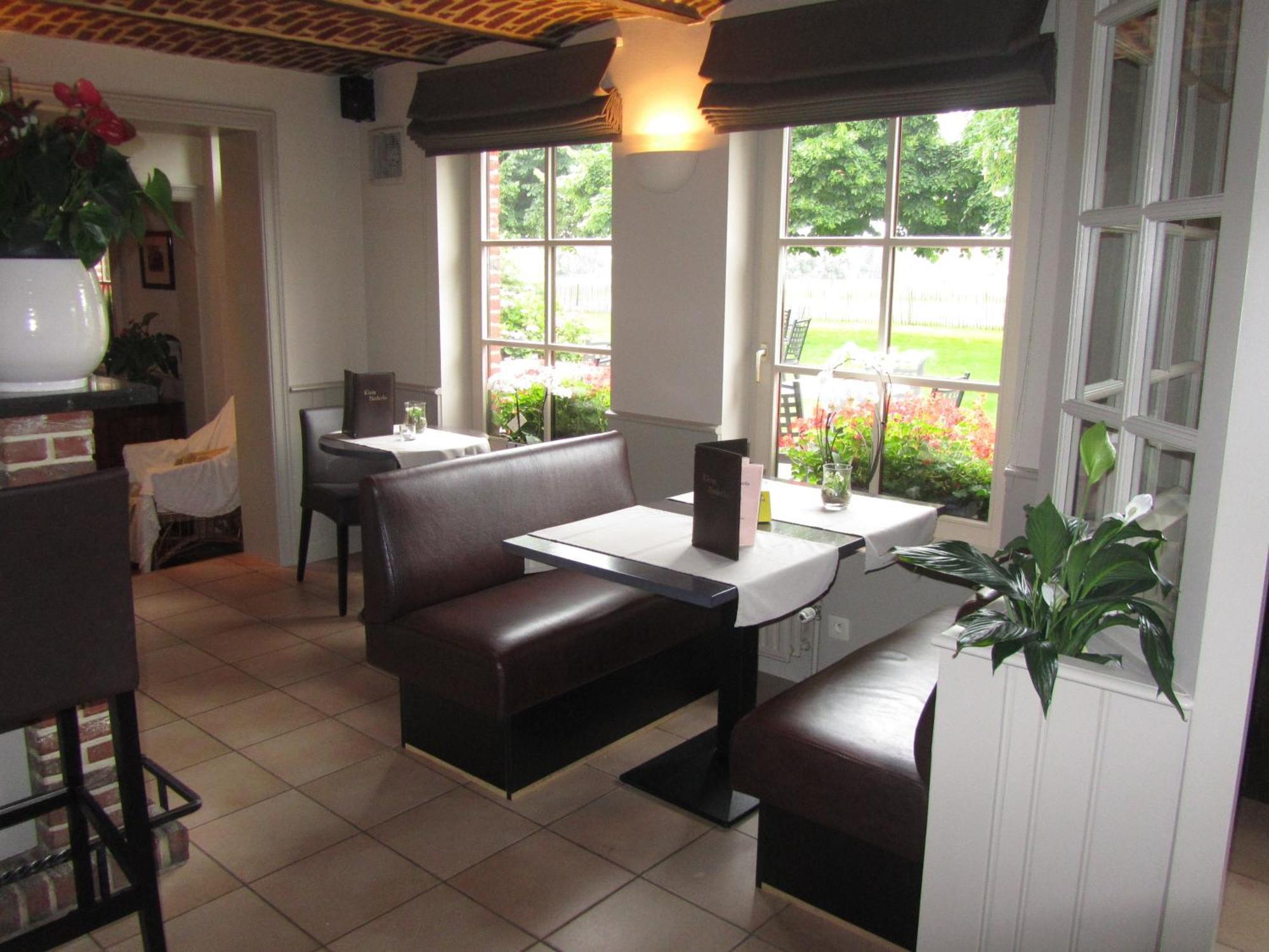 Klein Nederlo Hotel Vlezenbeek